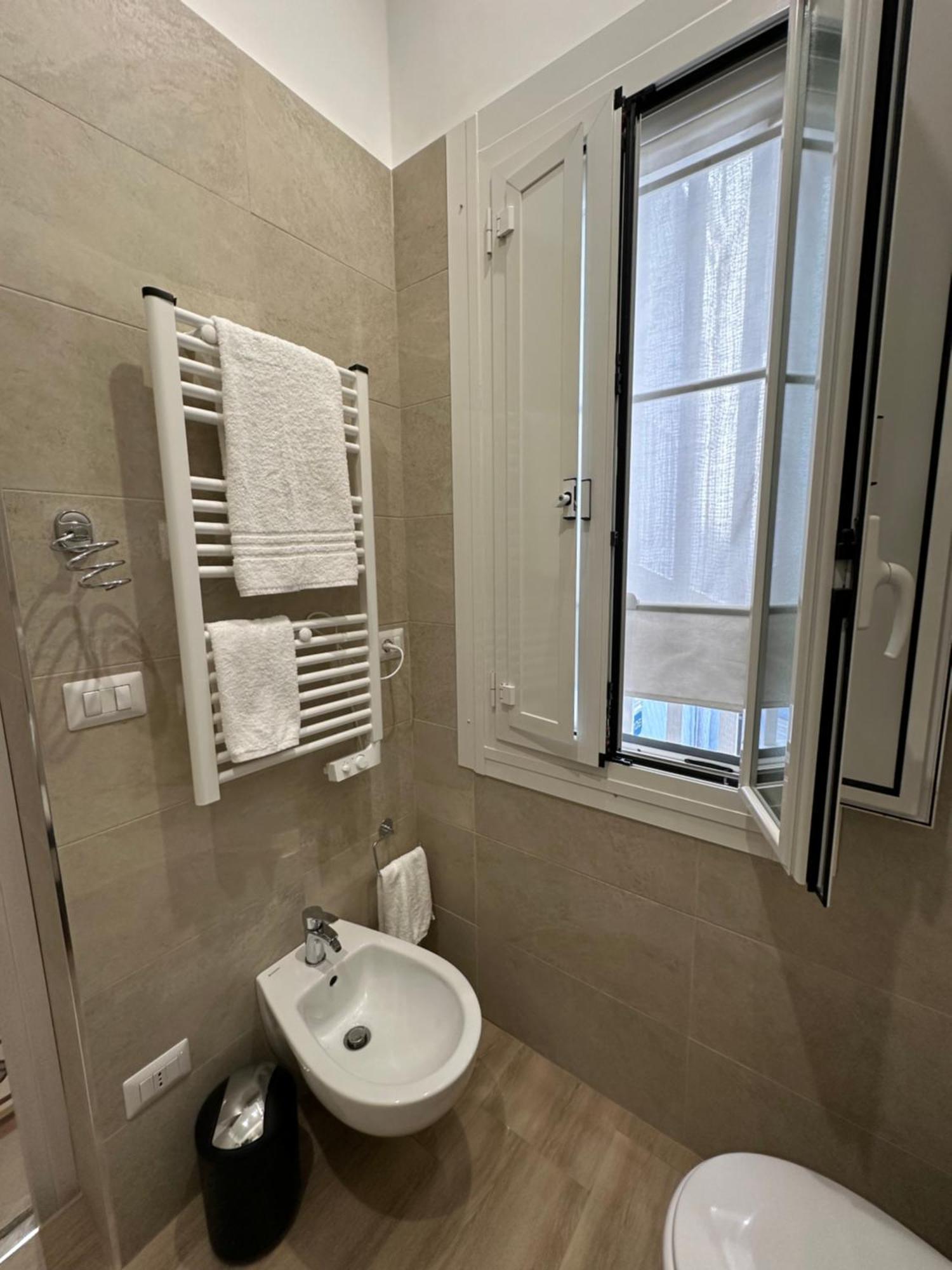 Rosas Guest House - La Cementina Bari Ngoại thất bức ảnh